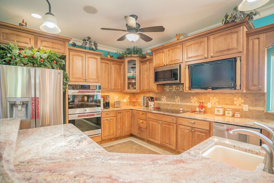 More Photos Of 455 Division St, Fairbanks Specialty For Sale