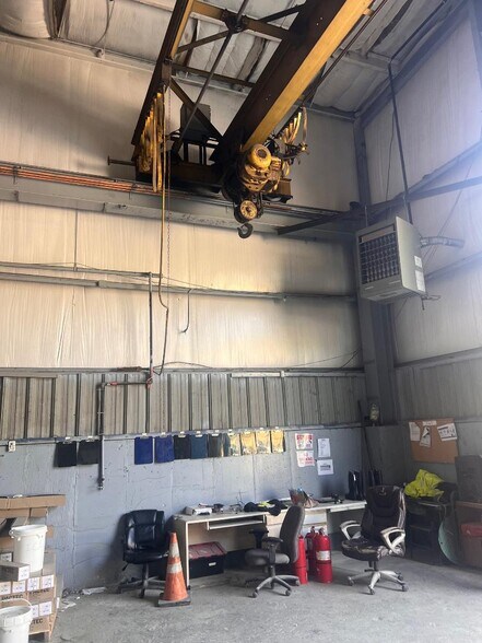 More Photos Of 2220 State Route 3, Catlettsburg Manufacturing For Sale