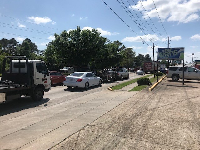 More Photos Of 10100 Clay Rd, Houston Manufacturing For Lease