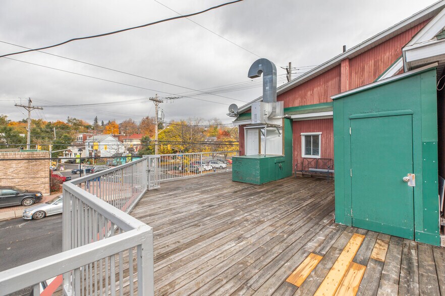 More Photos Of 14 Marier Av, Ottawa Storefront Retail Residential For Sale