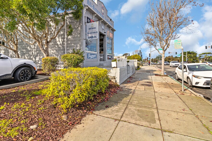 More Photos Of 883 Lighthouse Ave, Monterey General Retail For Sale