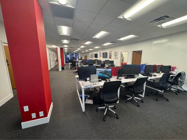 More Photos Of 1451 W Cypress Creek Rd, Fort Lauderdale Office For Lease