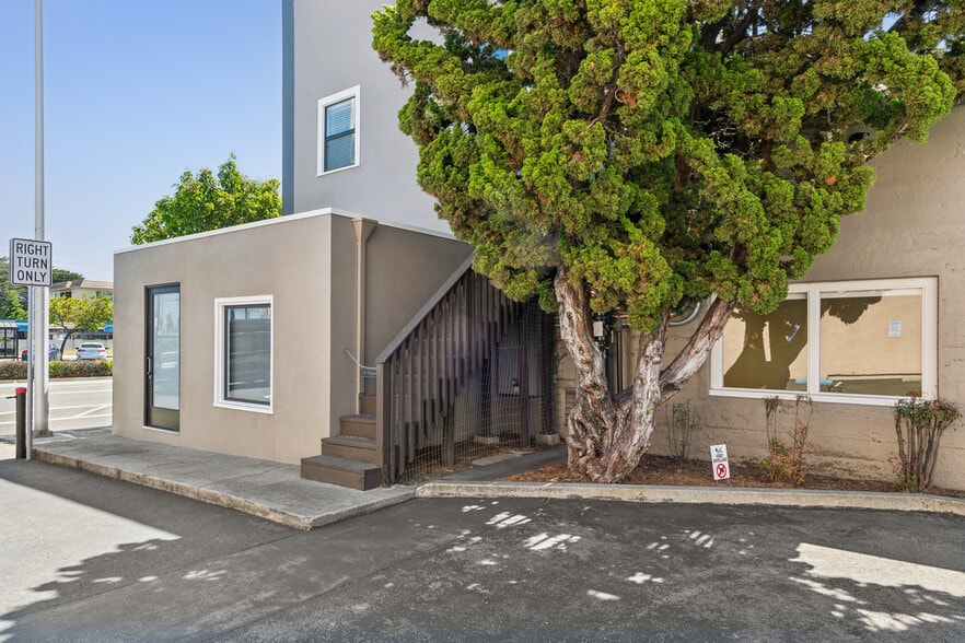 More Photos Of 1145 California Dr, Burlingame Storefront For Lease