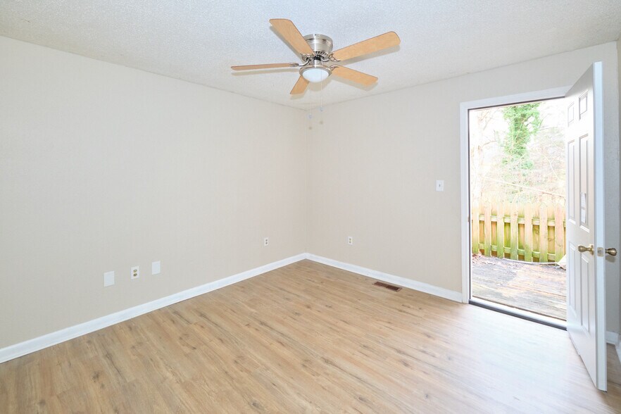 More Photos Of 2215 Buffalo Trl, Morristown Apartments For Sale