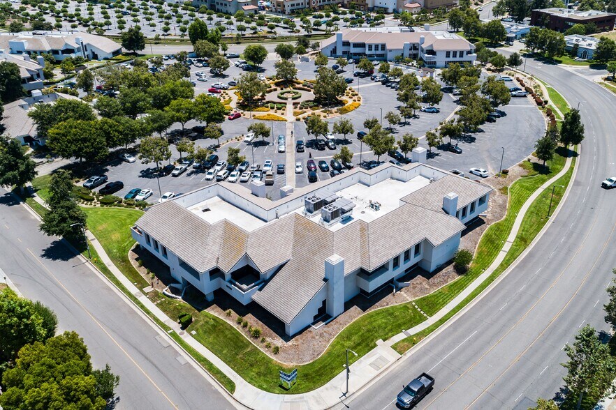 More Photos Of 10737 Laurel St, Rancho Cucamonga Medical For Lease