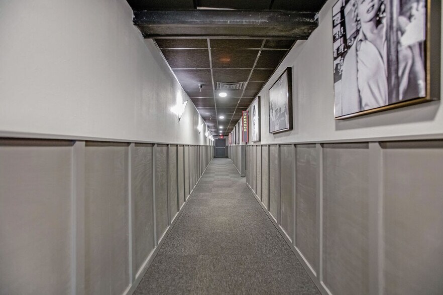 More Photos Of 4000 Fort Campbell Blvd, Hopkinsville Movie Theatre For Sale