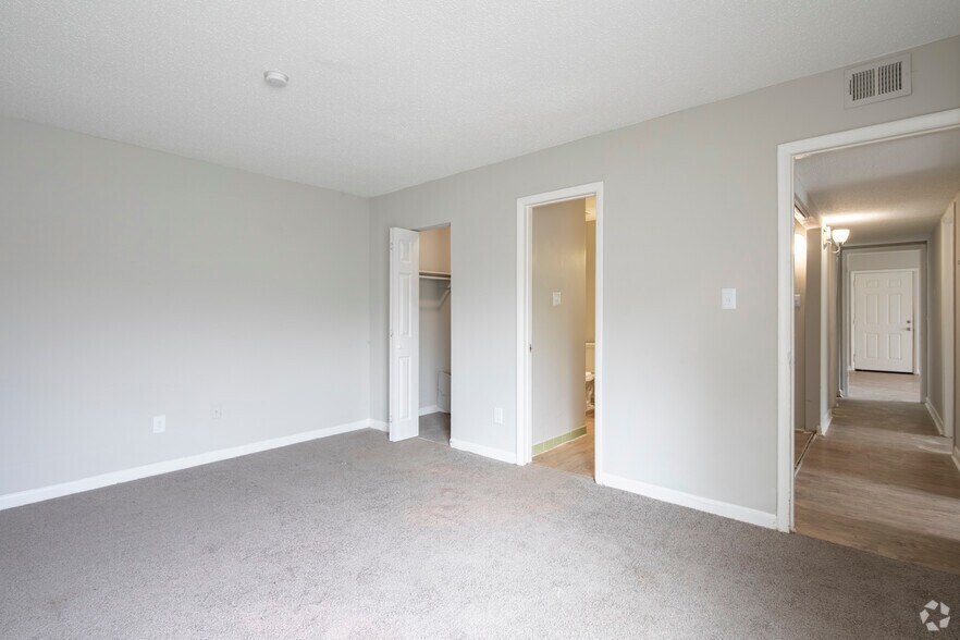 More Photos Of 856 Park Brook Trl, Birmingham Apartments For Sale