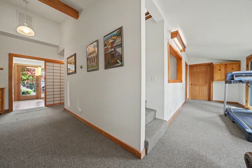 More Photos Of 21376 Consolation St, Volcano Specialty For Sale