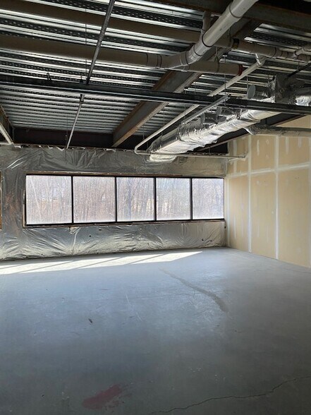 More Photos Of 115 Technology Dr, Trumbull Medical For Sale