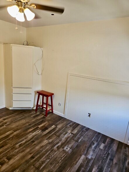 More Photos Of 612 B St, Marysville Bar For Sale