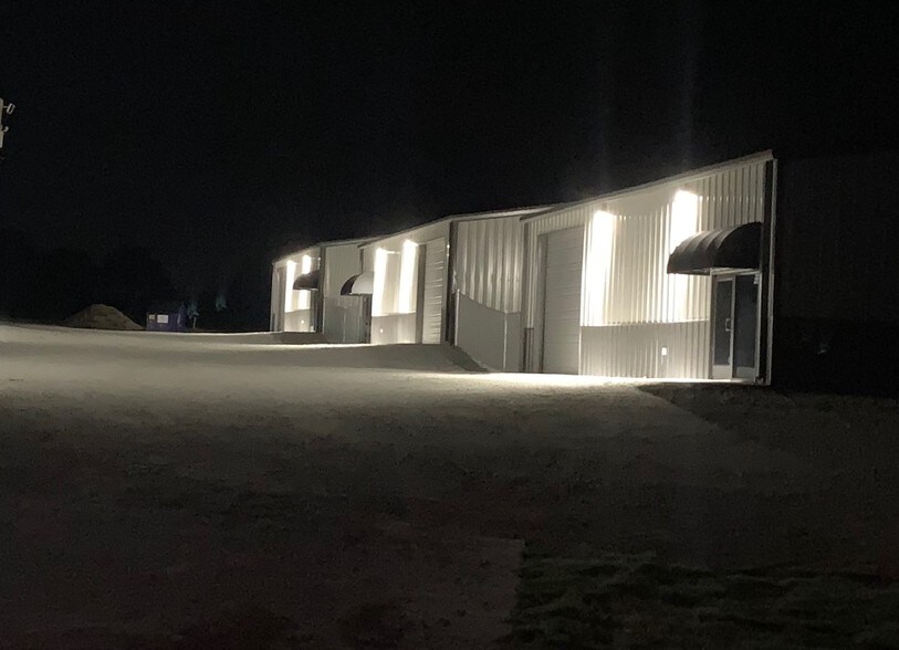 More Photos Of 1011 Upper Denton Rd, Weatherford Warehouse For Lease