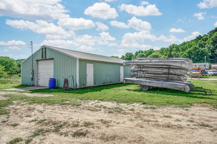 More Photos Of 1254 Hooten Town Rd, Crane Trailer Camper Park For Sale