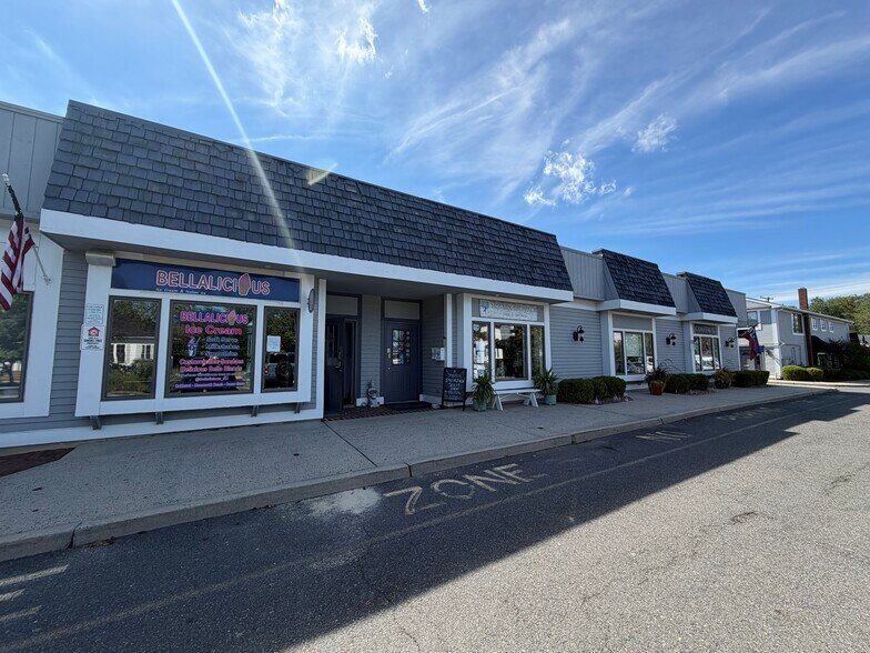 More Photos Of 36 Beach Rd, Monmouth Beach Storefront Retail Office For Lease