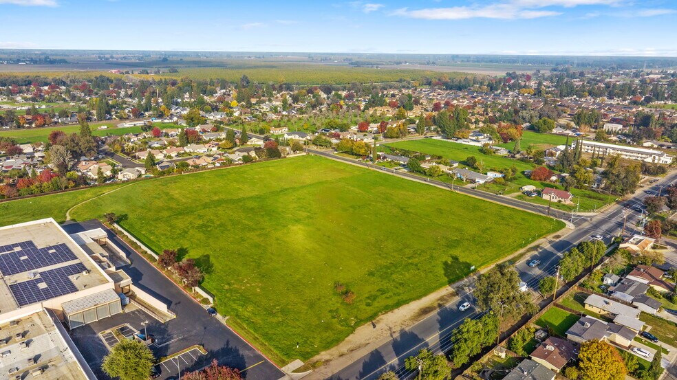 More Photos Of Houston Ave, Visalia Land For Sale