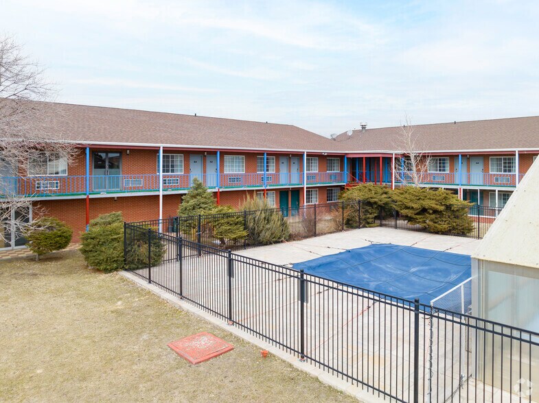 More Photos Of 201 Stagecoach Trl, Ogallala Hospitality For Sale