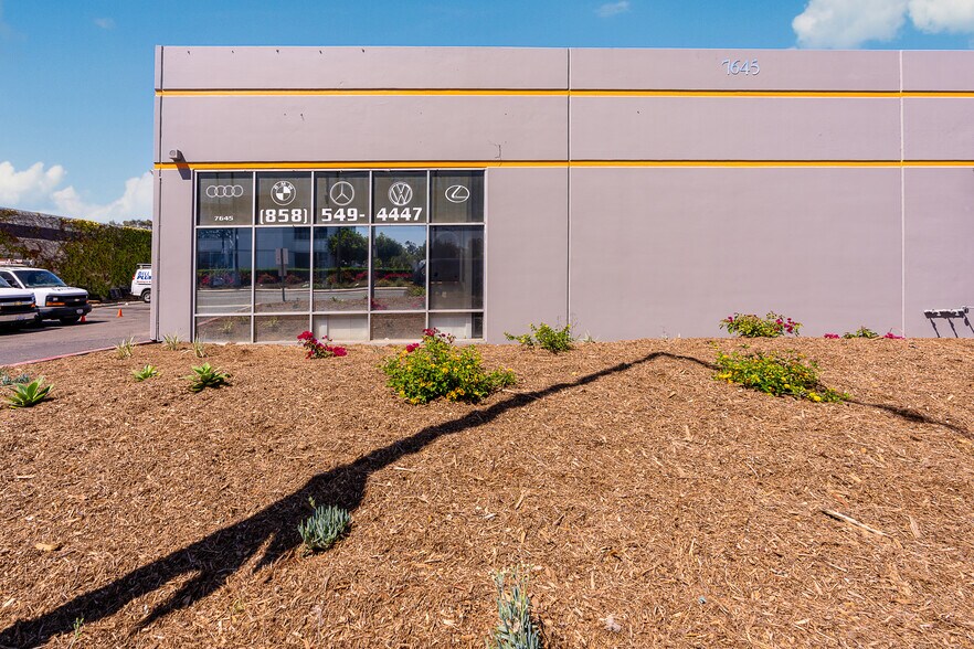 More Photos Of 7645 Carroll Rd, San Diego Unknown For Lease