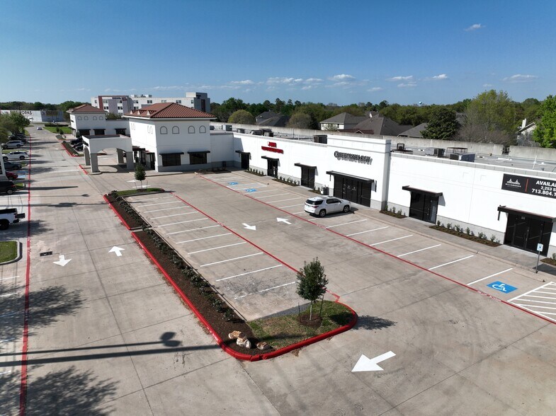 More Photos Of 20320 Northwest Fwy, Houston Medical For Lease