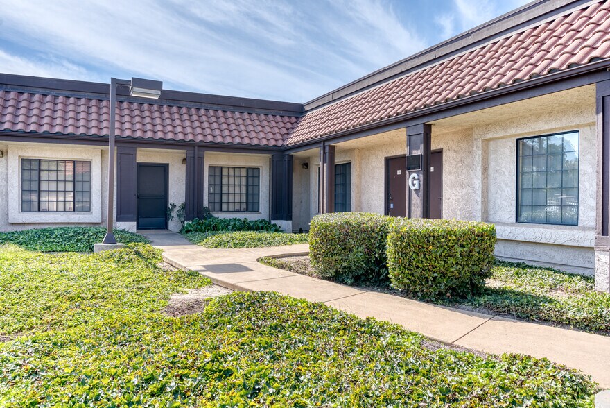 More Photos Of 1300 E Cypress St, Santa Maria Office Residential For Sale