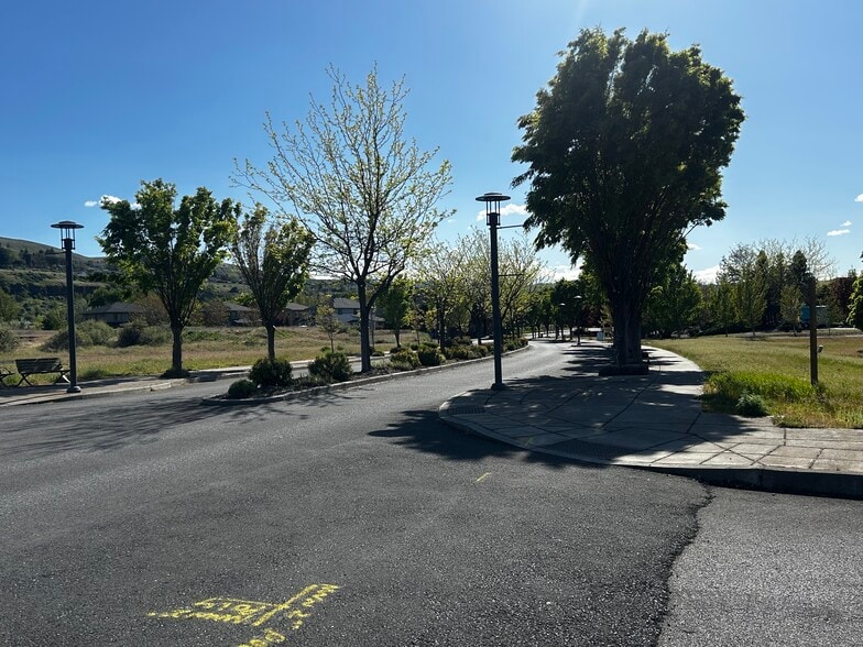 More Photos Of Lone Pine Blvd, The Dalles Land For Sale