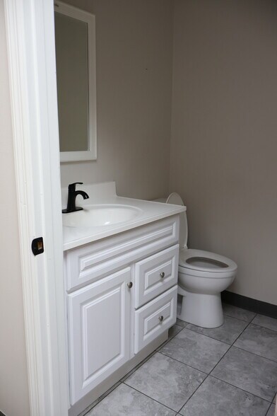 More Photos Of 13555 Automobile Blvd, Clearwater Medical For Lease