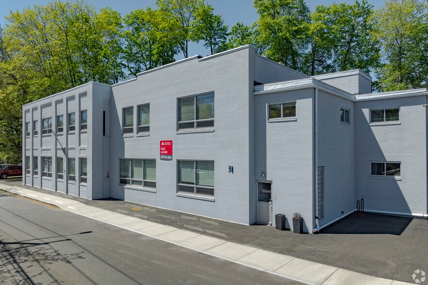 More Photos Of 29-31 Knight St, Norwalk Office For Sale