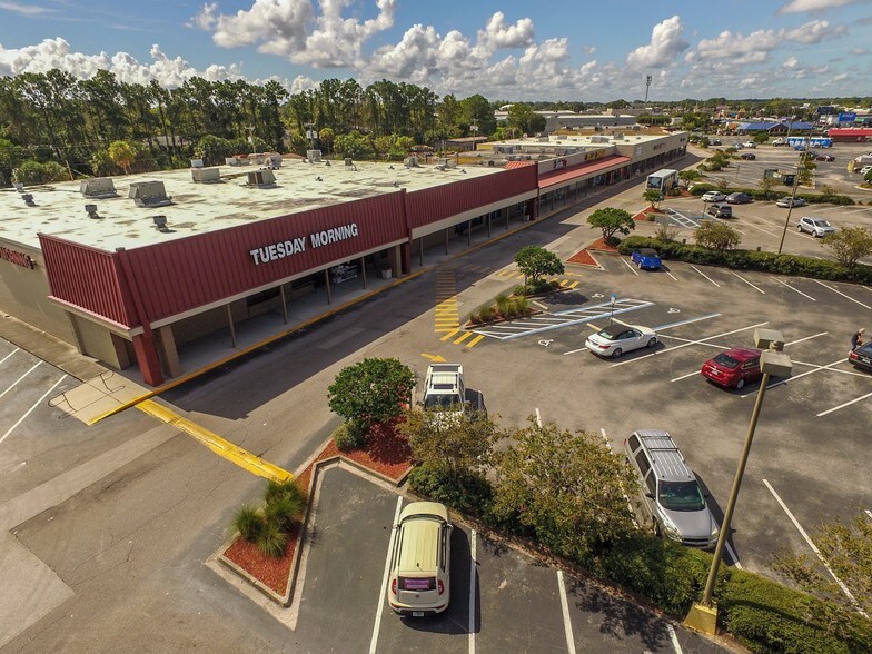 More Photos Of 291-311 Blanding Blvd, Orange Park General Retail For Lease