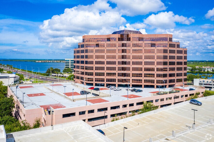 More Photos Of 7650 W Courtney Campbell Cswy, Tampa Office For Lease