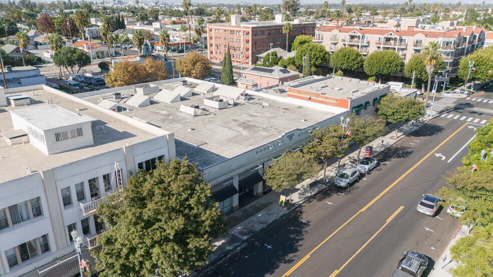 More Photos Of 727-743 Pine Ave, Long Beach Storefront For Sale