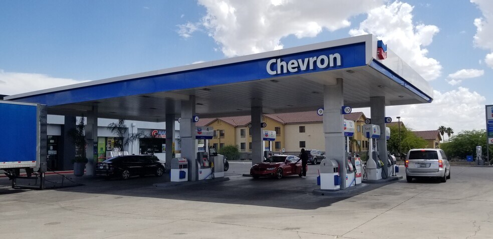 More Photos Of 5960 N Oracle Rd, Tucson Convenience Store For Sale