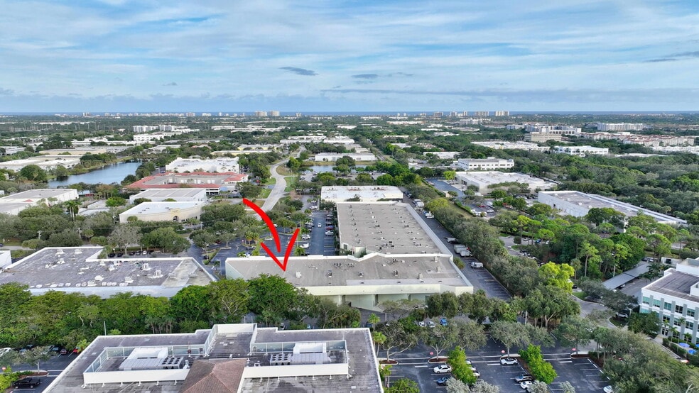 More Photos Of 1200 S Rogers Cir, Boca Raton Warehouse For Lease