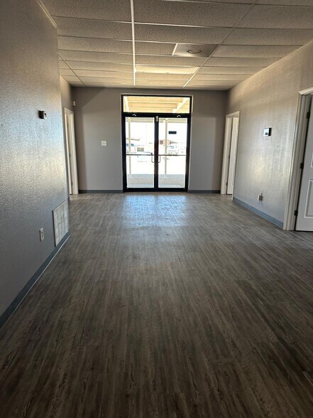 More Photos Of 11663 Rick St, Odessa Industrial For Lease