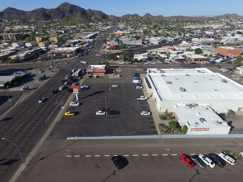 More Photos Of 8935 N 7th St, Phoenix Freestanding For Lease
