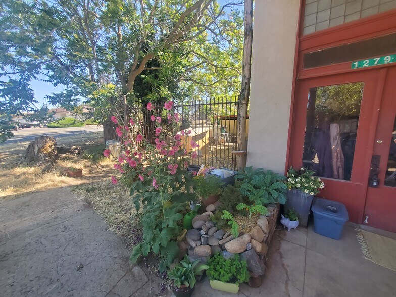 More Photos Of 12791 E Central Ave, Mayer General Retail For Lease