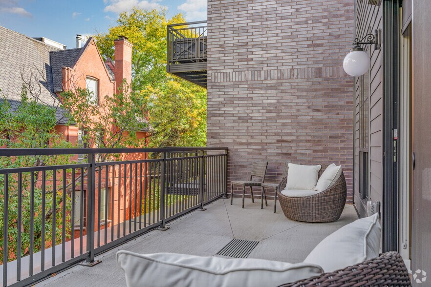 More Photos Of 695 Grand Ave, Saint Paul Apartments For Lease