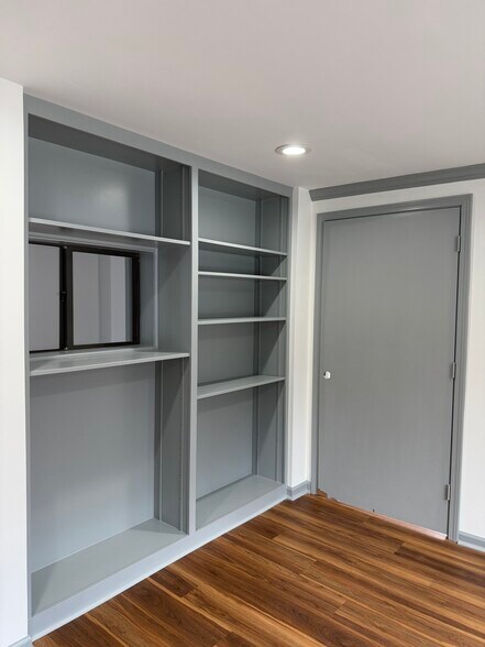 More Photos Of 2719 Huff Dr, Lawrenceville Office For Lease