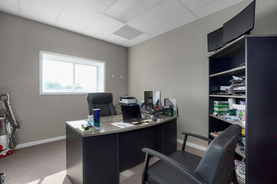 More Photos Of 4736 S 131st Rd, Bolivar Warehouse For Sale