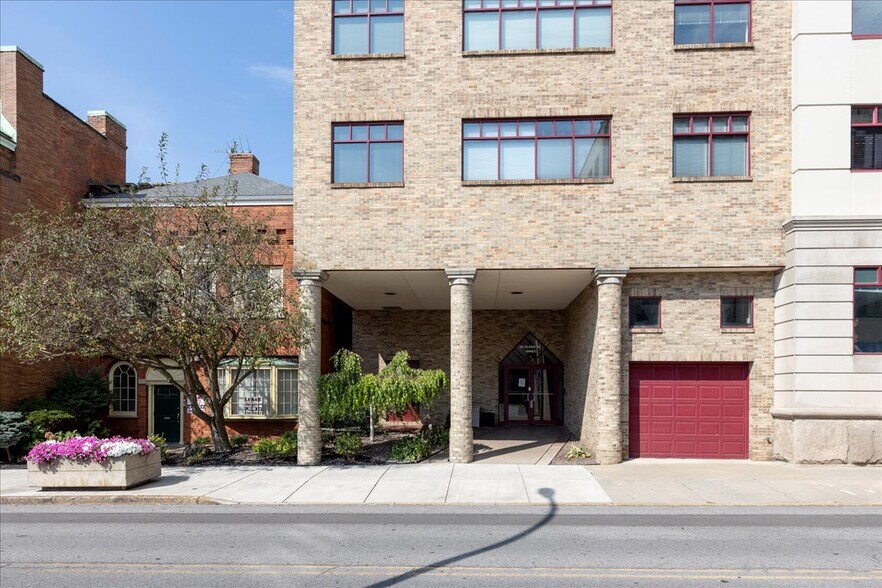 More Photos Of 360 Delaware Ave, Buffalo Office For Lease