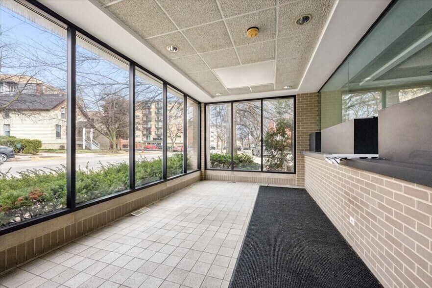 More Photos Of 334 Des Plaines Ave, Forest Park Land For Sale