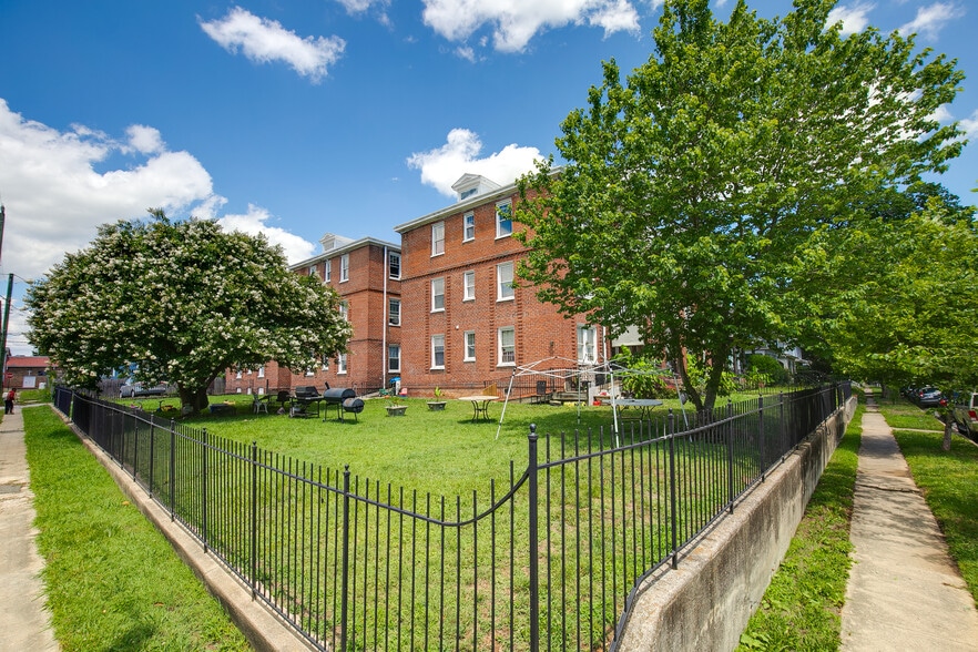 More Photos Of 2400 Barton Ave, Richmond Apartments For Sale