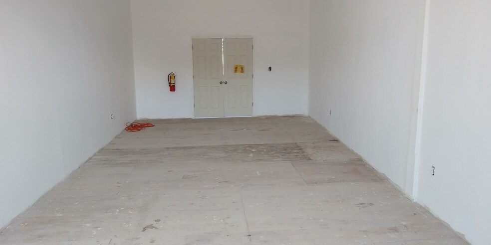 More Photos Of 60 Dickerson St, Newark Light Manufacturing For Lease