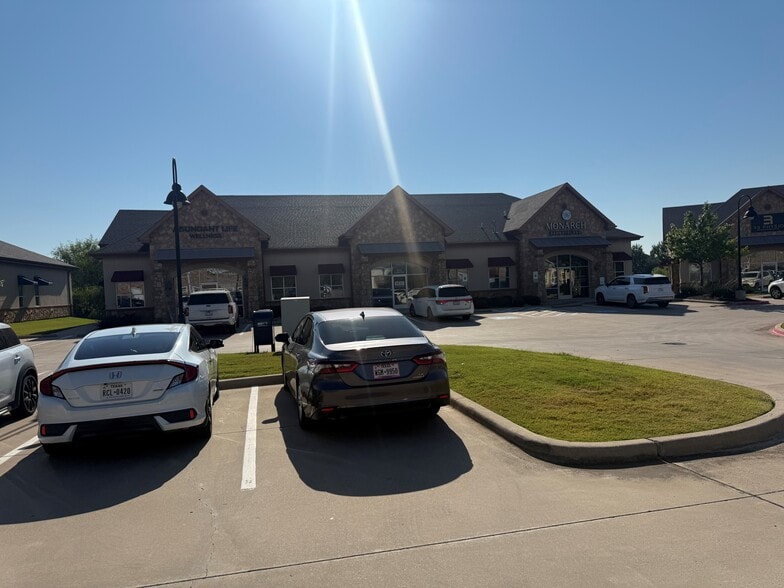 More Photos Of 4312 Heritage Trace Pky, Fort Worth Medical For Sale