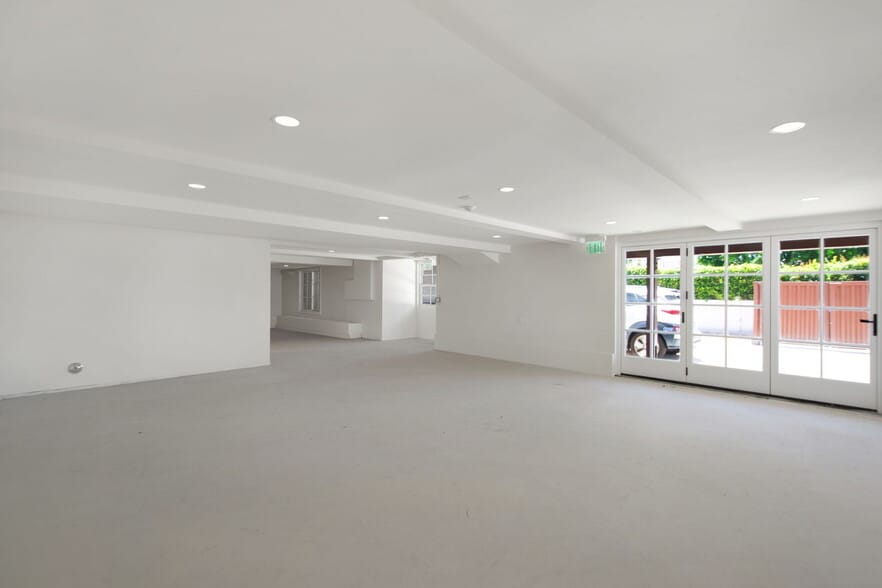 More Photos Of 2007 S Coast Hwy, Laguna Beach Storefront Retail Residential For Lease