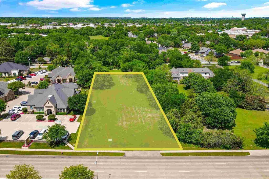 More Photos Of 8253 Mid Cities, North Richland Hills Land For Sale