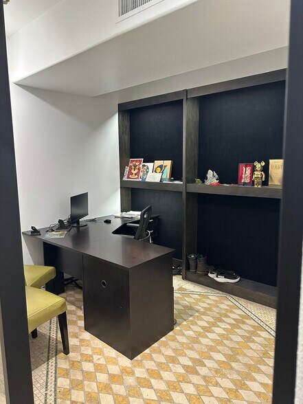 More Photos Of 874 Alua St, Wailuku Warehouse For Sale