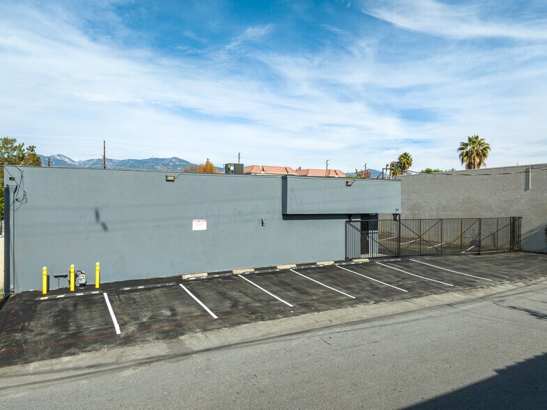 More Photos Of 319 Agostino Rd, San Gabriel Manufacturing For Lease