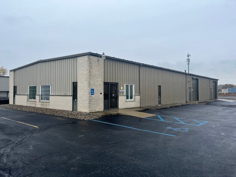 Primary Photo Of 6215 Discount Dr, Fort Wayne Warehouse For Lease