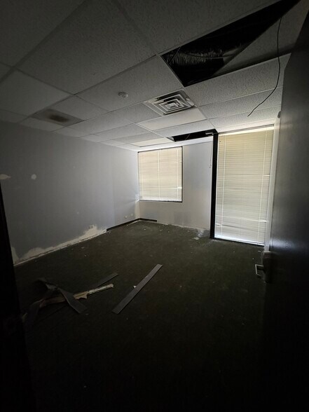 More Photos Of 5475 Peoria St, Denver Light Manufacturing For Sale