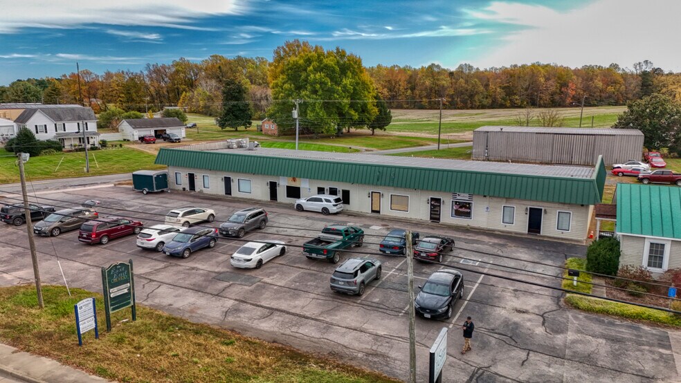 More Photos Of 17272 Kings Hwy, Montross General Retail For Sale