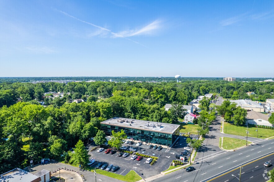 More Photos Of 523 Hollywood Ave, Cherry Hill Office For Lease