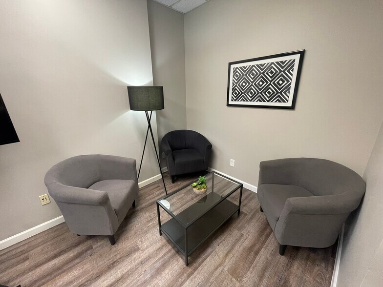 More Photos Of 10480 Grant Rd, Houston Loft Creative Space For Lease